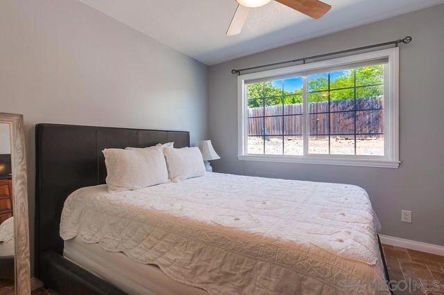 820 Frances Drive, Vista, CA 92084