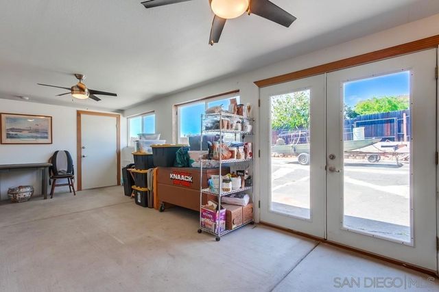 820 Frances Drive, Vista, CA 92084