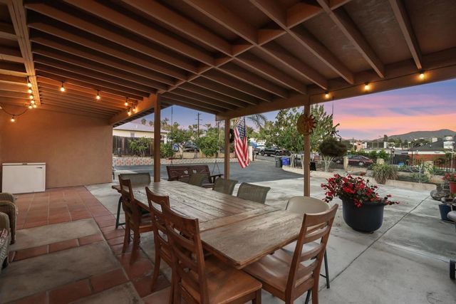 820 Frances Drive, Vista, CA 92084