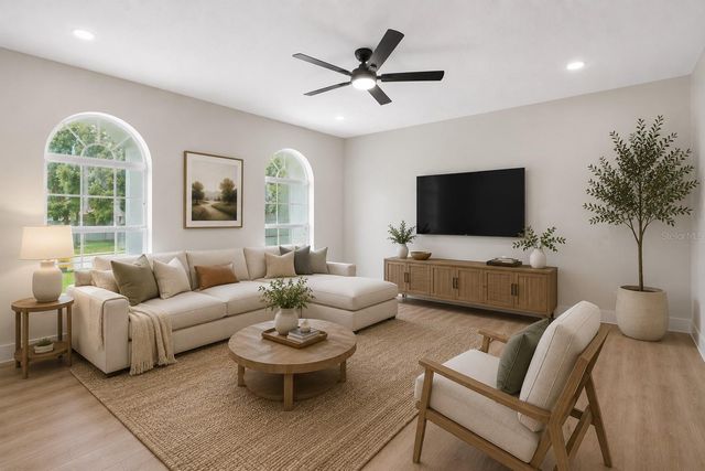 1502 DAYBREAK DRIVE, Fruitland Park, FL 34731