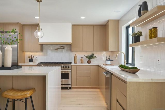 2465 Garfield Street, Carlsbad, CA 92008