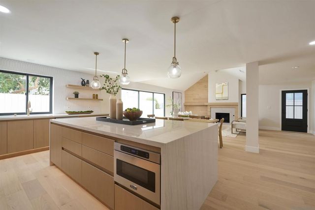 2465 Garfield Street, Carlsbad, CA 92008