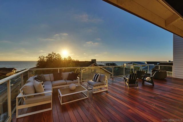 2465 Garfield Street, Carlsbad, CA 92008