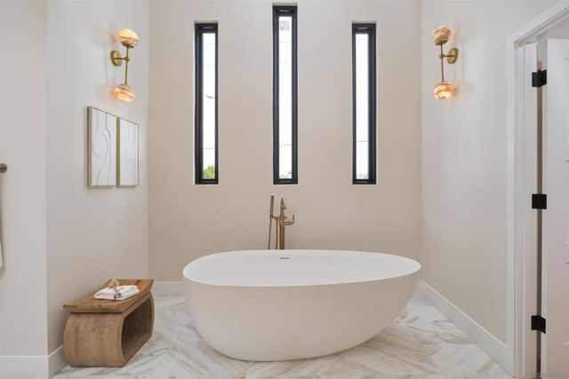 2465 Garfield Street, Carlsbad, CA 92008