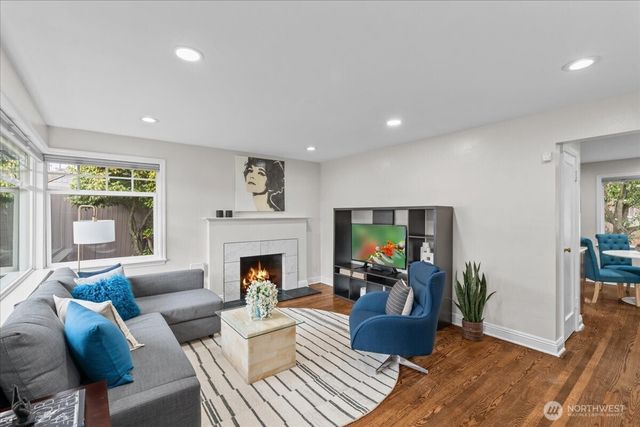 8250 Corliss Avenue N, Seattle, WA 98103