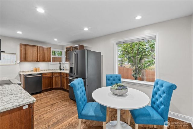 8250 Corliss Avenue N, Seattle, WA 98103