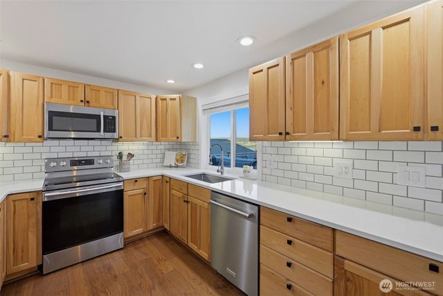 1263 Pilchuck Drive, Fox Island, WA 98333