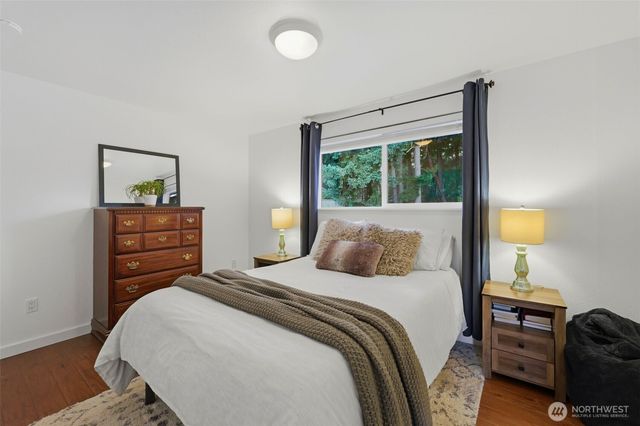 1263 Pilchuck Drive, Fox Island, WA 98333