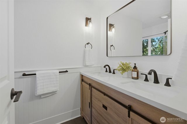 1263 Pilchuck Drive, Fox Island, WA 98333