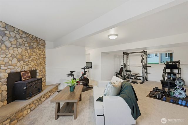 1263 Pilchuck Drive, Fox Island, WA 98333
