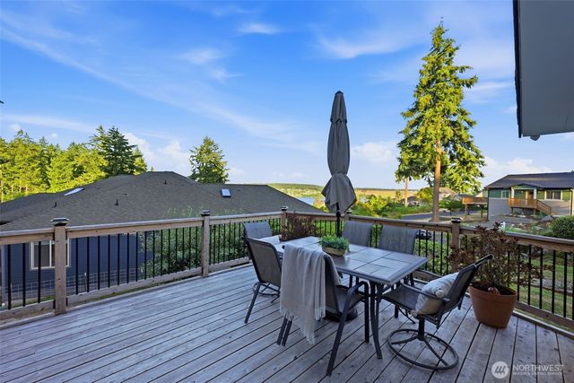1263 Pilchuck Drive, Fox Island, WA 98333