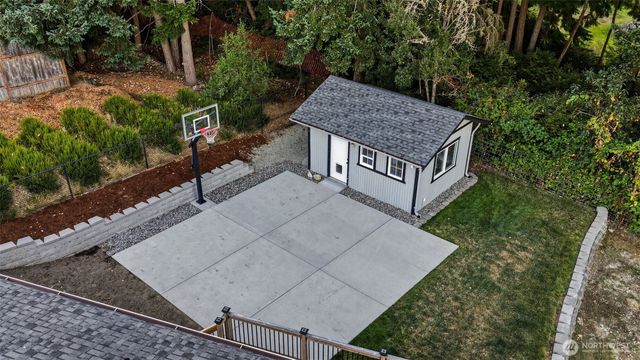 1263 Pilchuck Drive, Fox Island, WA 98333