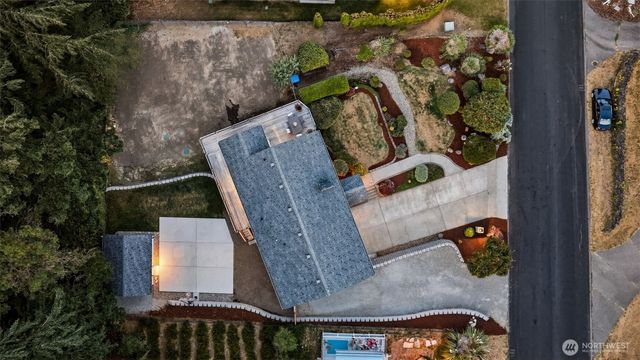 1263 Pilchuck Drive, Fox Island, WA 98333