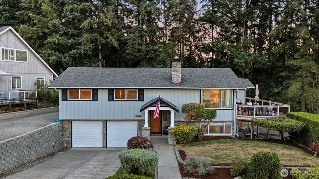 1263 Pilchuck Drive, Fox Island, WA 98333