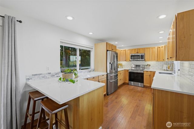 1263 Pilchuck Drive, Fox Island, WA 98333