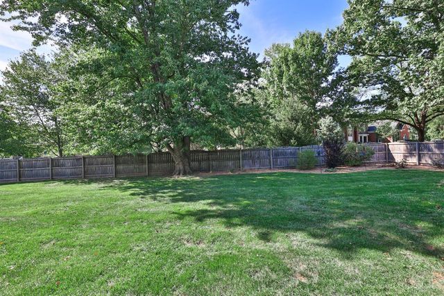 5801 Kenwood Road, Madeira, OH 45243