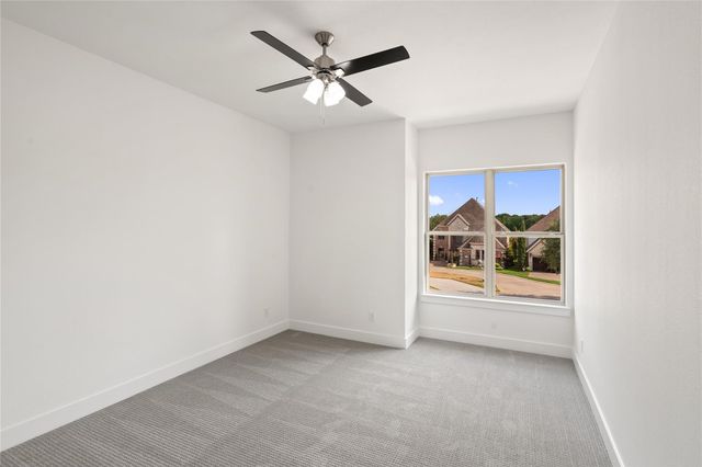 907 Saint George Place, Desoto, TX 75115