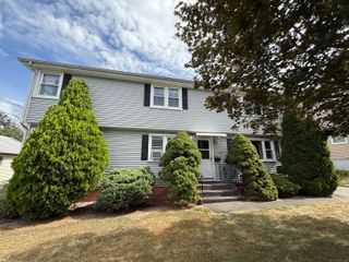 147 Overlook Avenue, New Britain, CT 06053