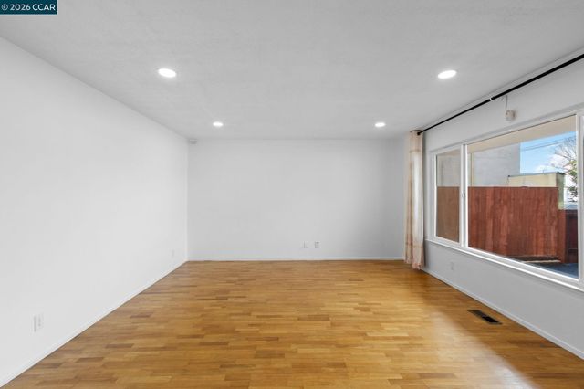 626 28Th St, Richmond, CA 94804