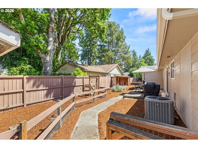 1385 RIVER BEND Rd, Salem, OR 97304