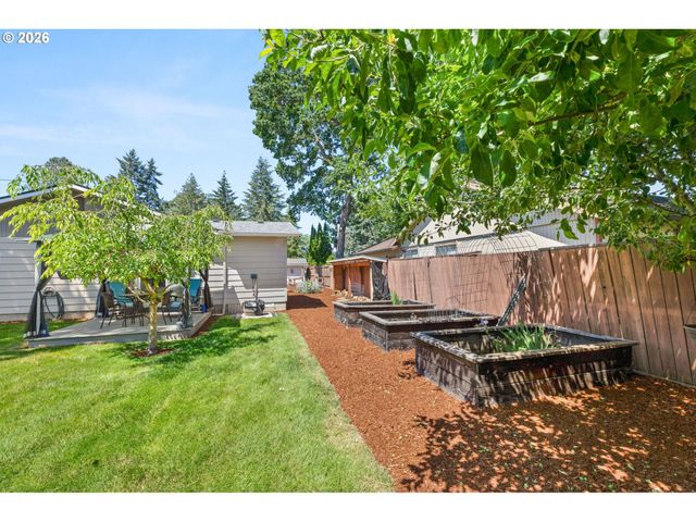 1385 RIVER BEND Rd, Salem, OR 97304