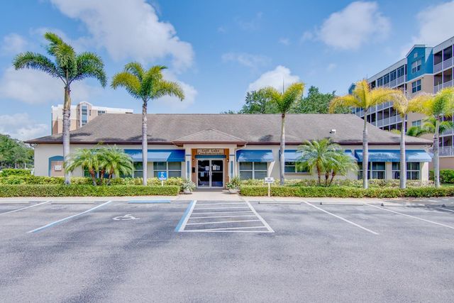 960 STARKEY ROAD 5504, Largo, FL 33771