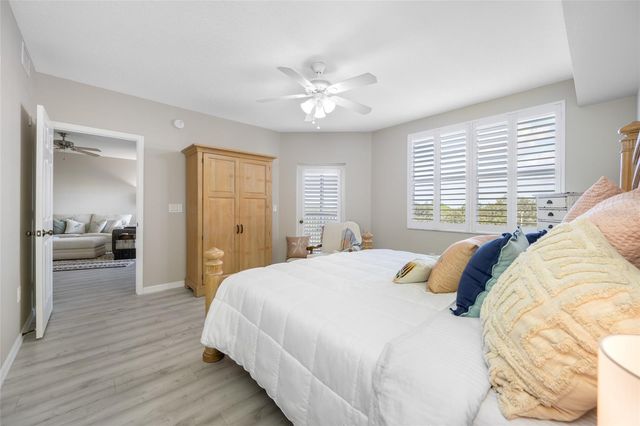 960 STARKEY ROAD 5504, Largo, FL 33771