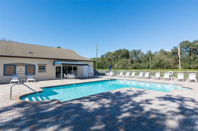 960 STARKEY ROAD 5504, Largo, FL 33771