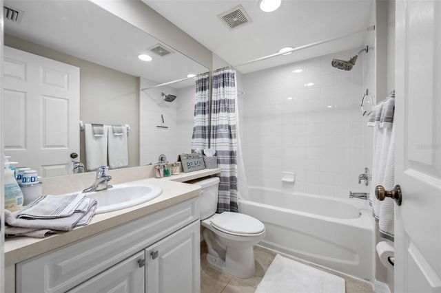 960 STARKEY ROAD 5504, Largo, FL 33771