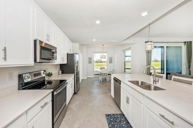 12550 GALAPAGOS STREET 104, Venice, FL 34293