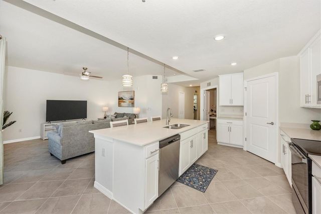 12550 GALAPAGOS STREET 104, Venice, FL 34293