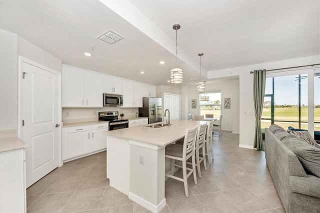 12550 GALAPAGOS STREET 104, Venice, FL 34293