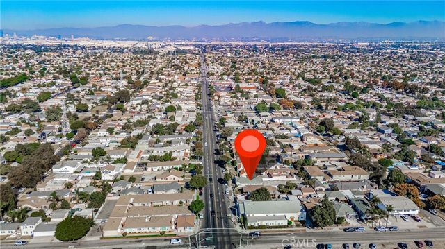 8464 California Avenue, South Gate, CA 90280