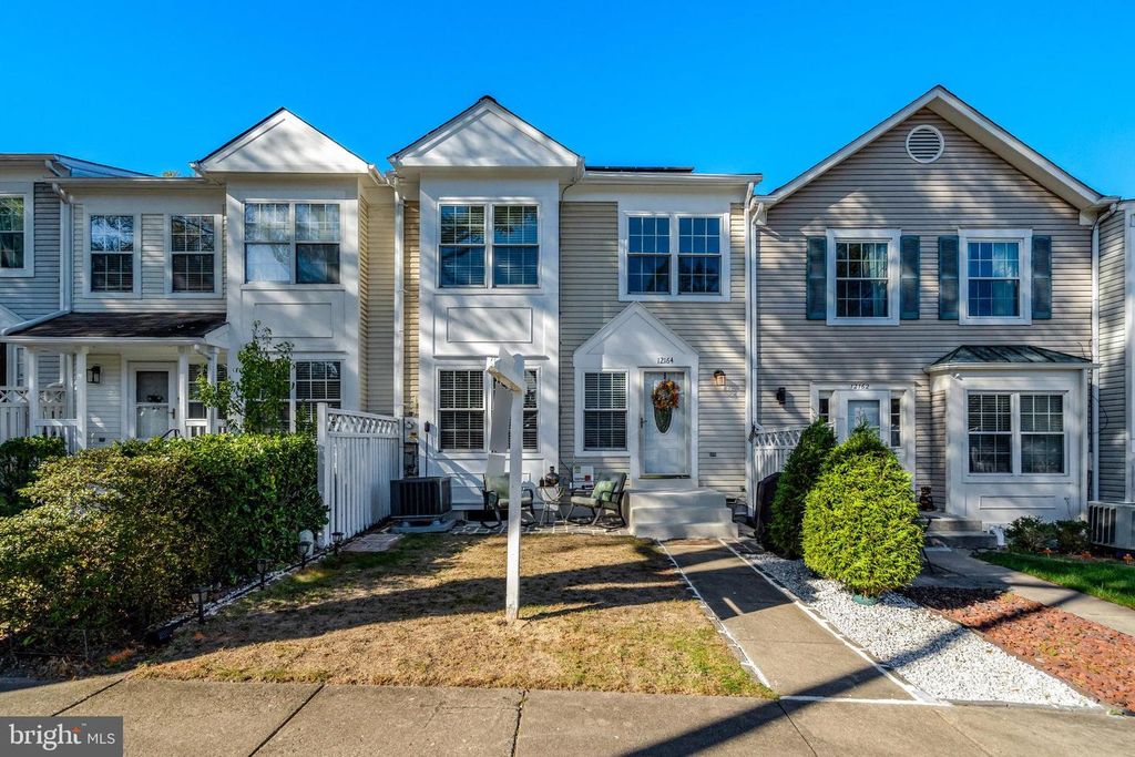 Image 1 of property listing at 12164 SPRINGWOODS DR, Woodbridge, VA 22192