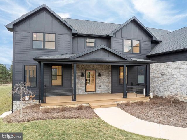 270 CLAREMONT AVE, State College, PA 16801