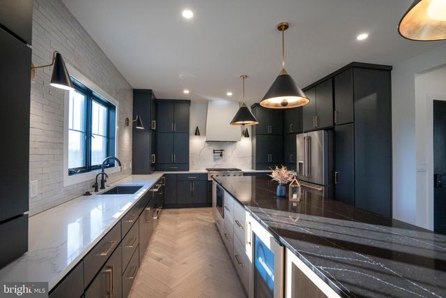 270 CLAREMONT AVE, State College, PA 16801