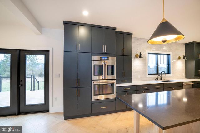 270 CLAREMONT AVE, State College, PA 16801