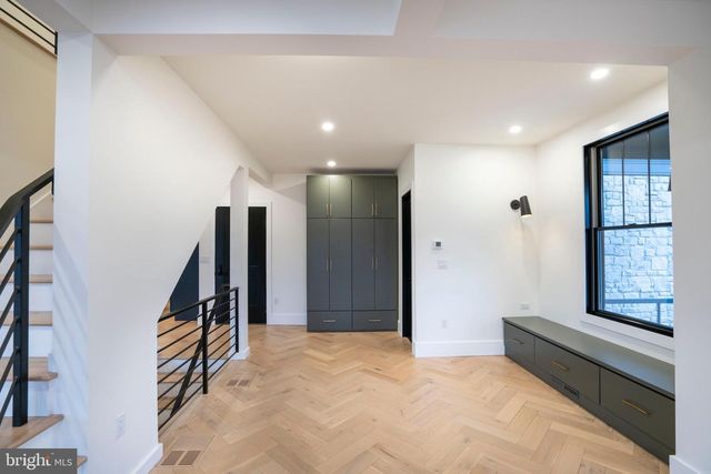 270 CLAREMONT AVE, State College, PA 16801