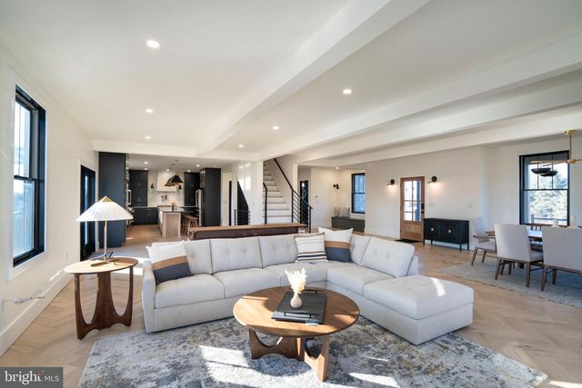 270 CLAREMONT AVE, State College, PA 16801