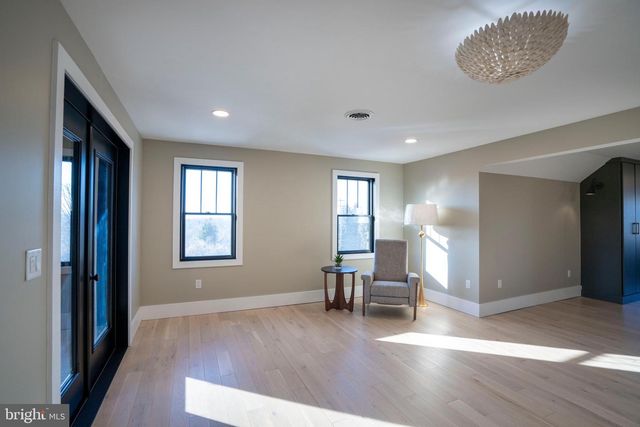 270 CLAREMONT AVE, State College, PA 16801