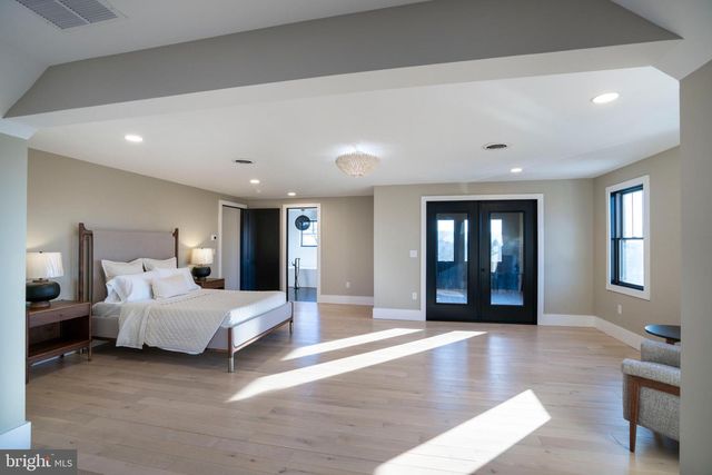 270 CLAREMONT AVE, State College, PA 16801