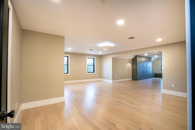 270 CLAREMONT AVE, State College, PA 16801