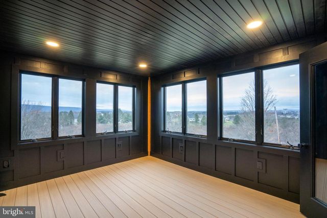 270 CLAREMONT AVE, State College, PA 16801