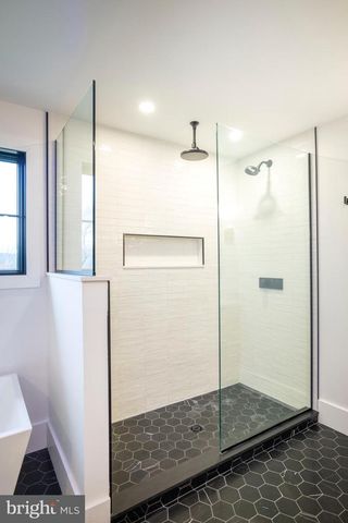 270 CLAREMONT AVE, State College, PA 16801