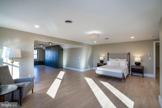 270 CLAREMONT AVE, State College, PA 16801