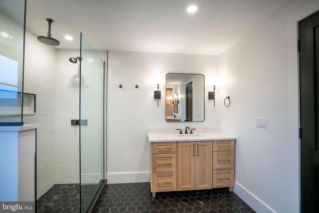 270 CLAREMONT AVE, State College, PA 16801