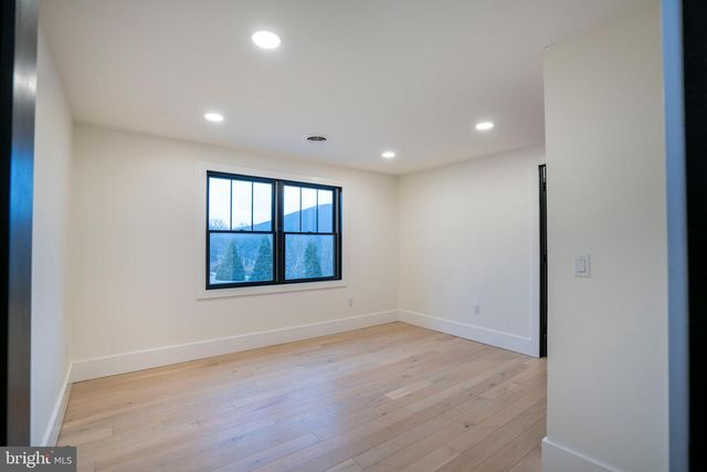 270 CLAREMONT AVE, State College, PA 16801