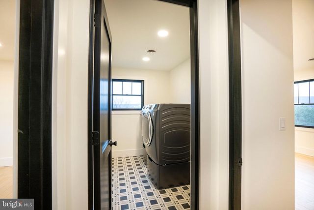 270 CLAREMONT AVE, State College, PA 16801