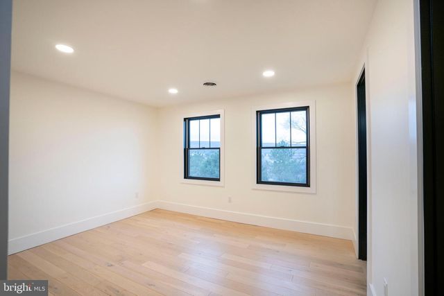 270 CLAREMONT AVE, State College, PA 16801