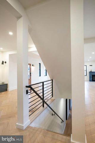 270 CLAREMONT AVE, State College, PA 16801